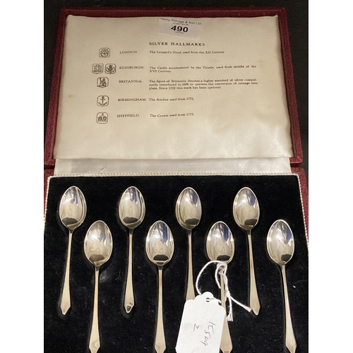 490 - Hallmarked Silver: Set of eight coffee spoons. Hallmarked with all five town marks and one with Brit... 