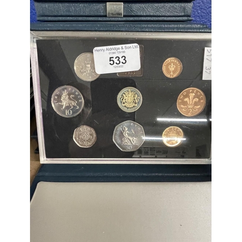 533 - Numismatics: Coins, proof sets Royal Mint coins of the United Kingdom Year sets 1983 - 1989, most wi... 