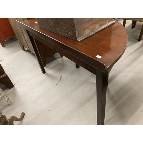 66 - 19th cent. Mahogany D end side table, the galleried top above a shaped frieze on square chamfered le... 