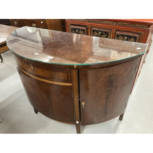 76 - 18th/19th cent. Hepplewhite style mahogany demi-lune cabinet with satinwood and ebonised inlays, sin... 