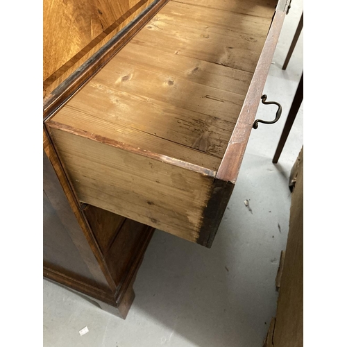 92 - 19th cent. Mahogany chest of two short and three long drawers with quarter veneered top and herringb... 