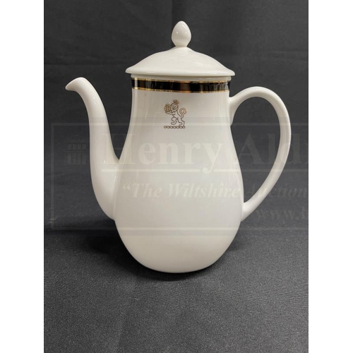 87 - OCEAN LINER/CUNARD: Queen Elizabeth 2 Queens Grill Wedgwood coffee pot. 7ins.