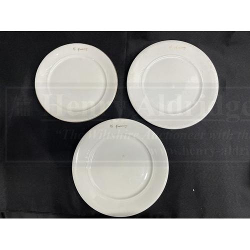 89 - OCEAN LINER: S.S. Norway dinner plates. 10½ins. and 11½ins. (3)