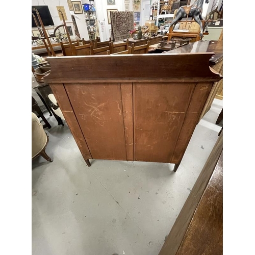 59 - Edwardian mahogany open bookcase crossbanded with satinwood, two adjustable shelves raised on square... 