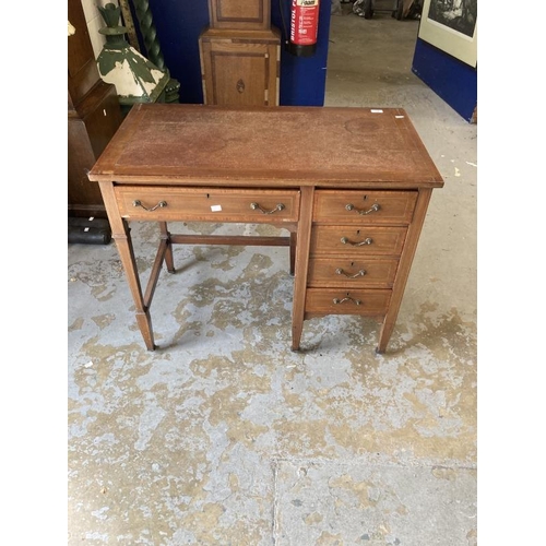 130 - Edwardian mahogany desk the top with leather skiver and satinwood cross banding above a single drawe... 