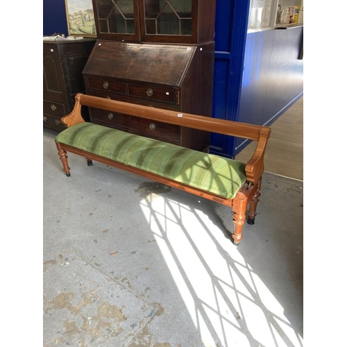 175 - Early 20th cent. Mahogany upholstered waiting room bench on turned supports, moveable back. Length 7... 
