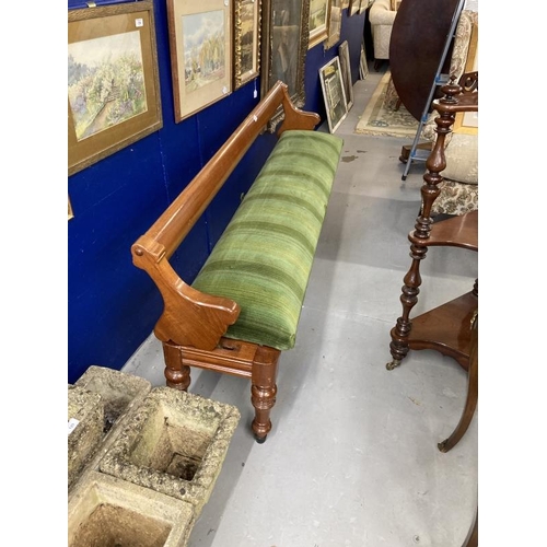 175 - Early 20th cent. Mahogany upholstered waiting room bench on turned supports, moveable back. Length 7... 