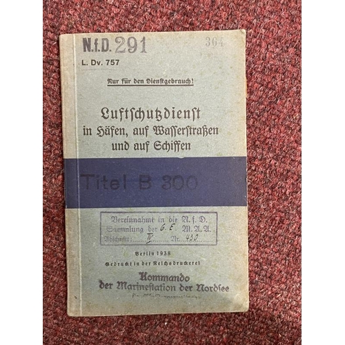 244 - Third Reich/Militaria: Rare collection of eight studio portrait postcards of Officers and sailors pl... 