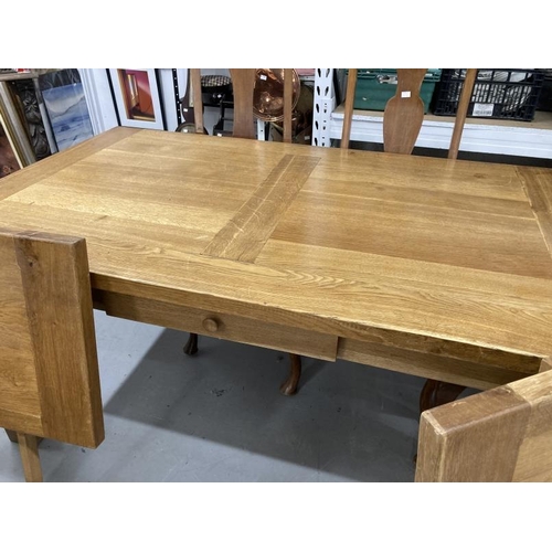 14 - Good quality 20th cent. oak draw leaf extending dining table with single drawer. 94½ins. x 36ins. Ex... 
