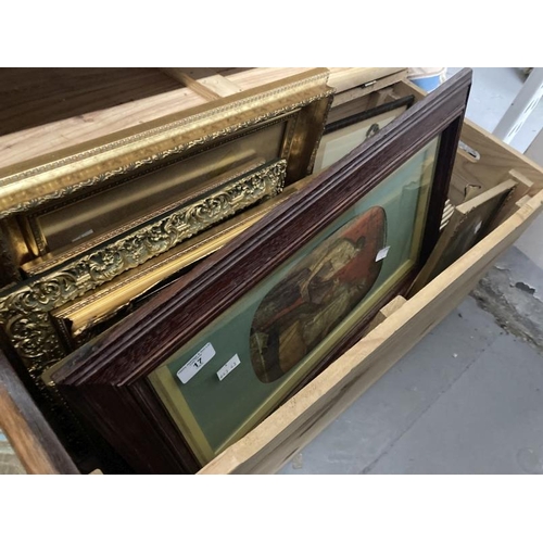 17 - 20th cent. Gilt frames and prints in a treen box.