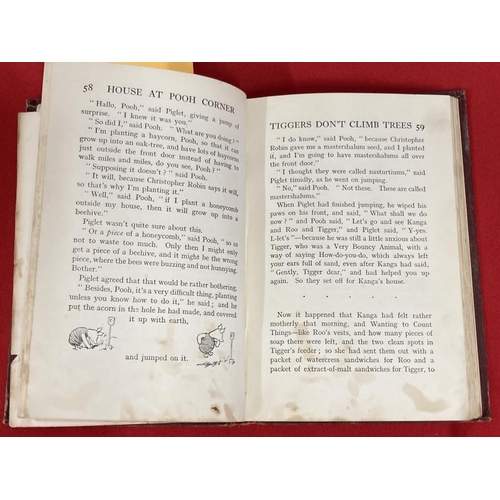 261 - Antiquarian Books: 'The House at Pooh Corner' by A.A. Milne with decorations by Ernest H. Shepard. F... 