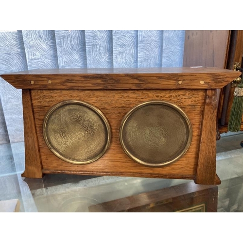 297 - Early 20th cent. Oak cased clock and barometer combination, the clock has a French movement and was ... 