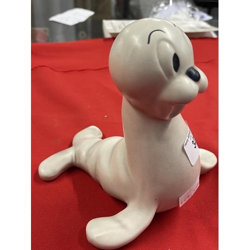 325 - Collectibles: Wadeheath Sammy Seal cream colour stamp Wadeheath England Walt Disney. height 6½ins. x... 