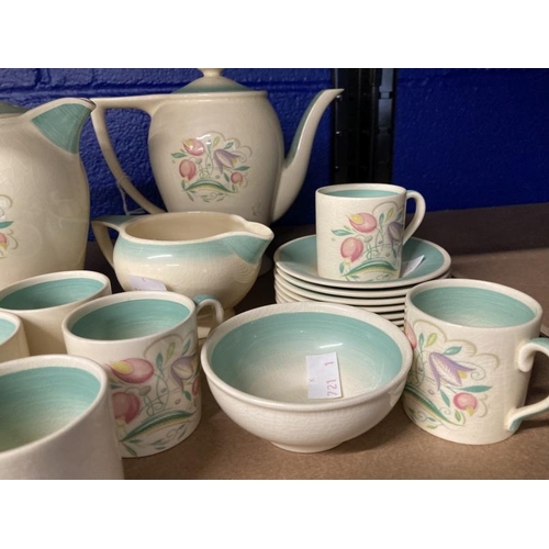 387 - Susie Cooper 1930s coffee set comprising coffee pot, milk jug, teapot, sugar bowl, six cans and sauc... 