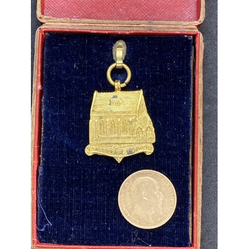 482 - Medals: Silver gilt hallmarked medal from Kings Cross Church to Commemorate Work and Sacrifice in th... 