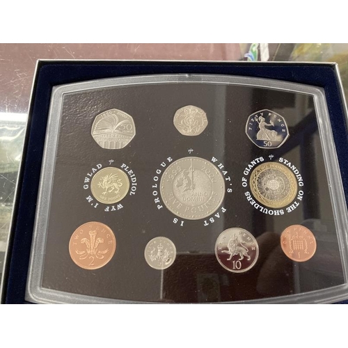 493 - Numismatics: GB Presentation Packs, Royal Mint Proof sets, coins for the New Millennium 2000, 2005 P... 