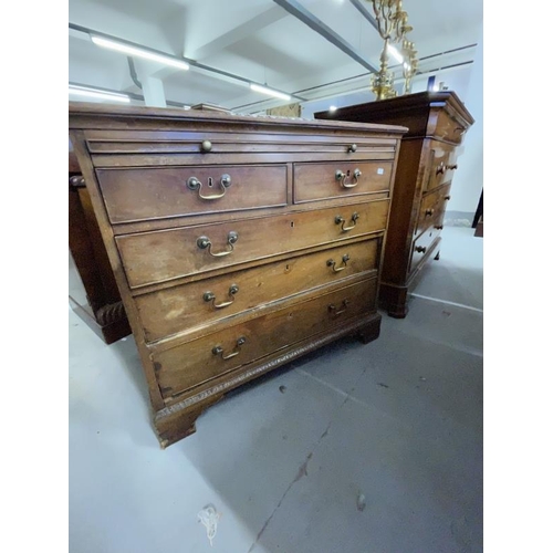 115 - Late 18th cent. Mahogany chest of drawers, rectangular top with carved moulded edge, a brushing slid... 