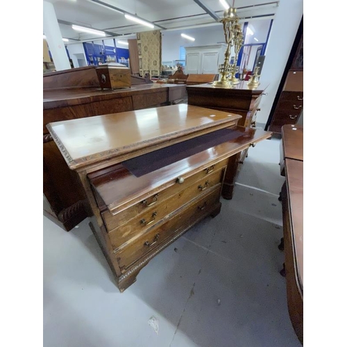 115 - Late 18th cent. Mahogany chest of drawers, rectangular top with carved moulded edge, a brushing slid... 