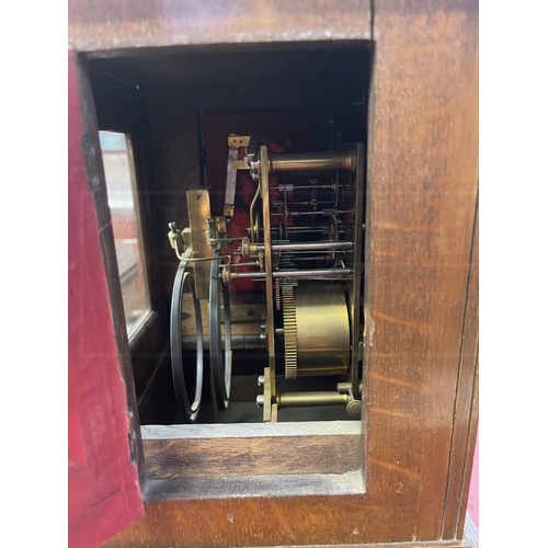 126 - Early 20th cent. Oak cased 8 day bracket clock, brass spandrels and silver Roman numerals dial. 16in... 