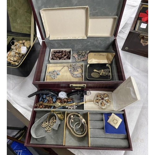 237 - Costume Jewellery: Selection of various brooches, necklaces, rings, coins, etc. (4 boxes)