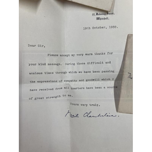 262 - Militaria/Politics: Interesting letter from Reverend Lumley, dated 1st October 1938, to Neville Cham... 