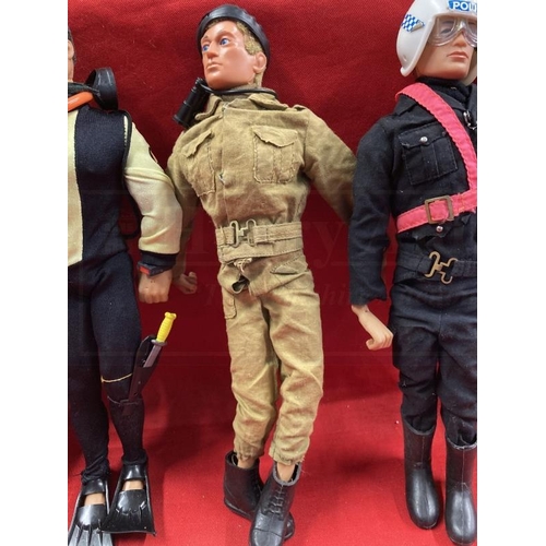 325 - Toys/Action Man: Unboxed original figures Police Rider, British Soldier, Helicopter Pilot, Diver, et... 