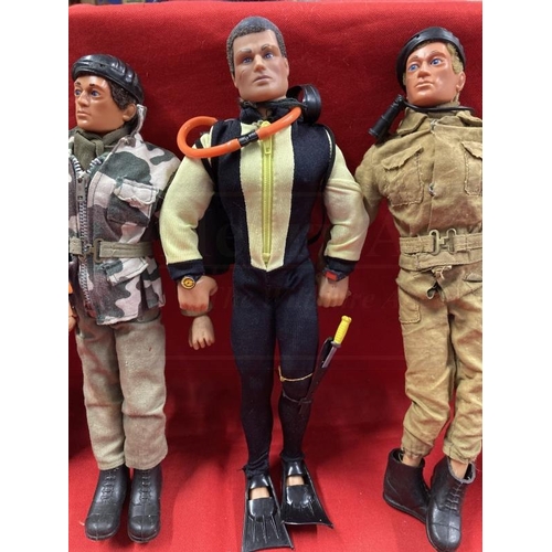 325 - Toys/Action Man: Unboxed original figures Police Rider, British Soldier, Helicopter Pilot, Diver, et... 