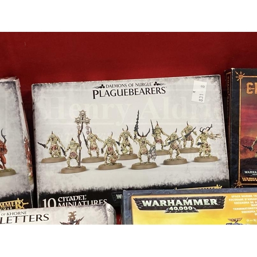 347 - Toys & Games: Warhammer construction kits, warriors. Daemons of Nurgle Plaguebearers, Daemons of Kho... 