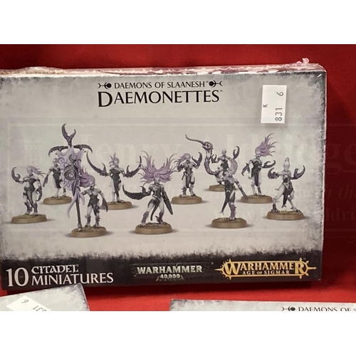 348 - Toys & Games: Warhammer construction kits, warriors. Slaves to Darkness x 3, Daemons of Slaanesh Dae... 