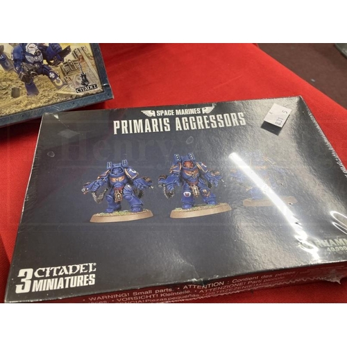 349 - Toys & Games: Warhammer construction kits, warriors. Space Marines Tactical Squad, Primaris Aggresso... 