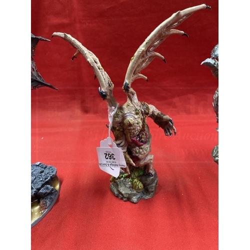 362 - Toys & Games: Warhammer Fantasy Wargames, pre-made well painted Daemon Warriors of various sizes inc... 