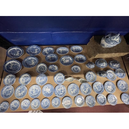 431A - Ceramics: English c1840 blue and white pearlware Child's Play dinner service in period box, includes... 