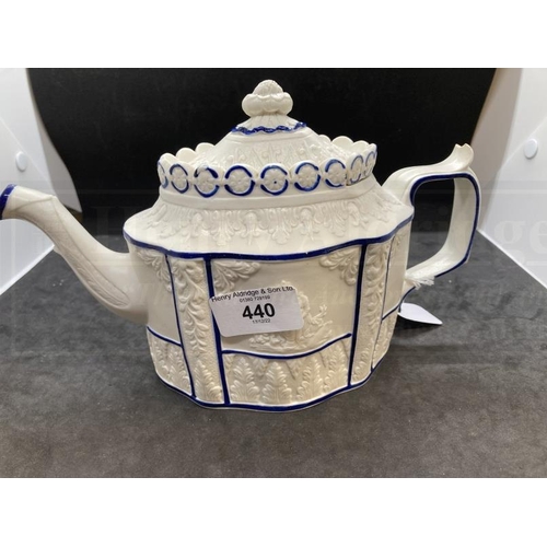 440 - Late 18th/early 19th cent. c1800 English Feldspar stoneware teapot with sliding lid, decorated with ... 