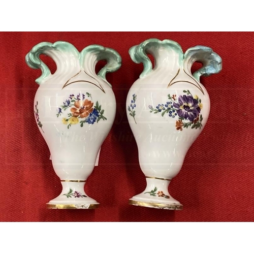 464 - Late 18th/early 19th cent. Miniature Meissen vases painted with flower sprays, a pair. Plus small ha... 