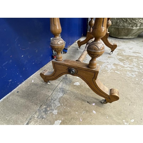 113 - 19th cent. Satinwood side table with drawer, on four shaped supports above china castors.