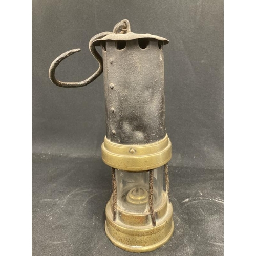 178 - Miners Safety Lamps: 19th cent. Evan Thomas & Williams, Aberdare safety lamp No. 272 from Caerbryn C... 