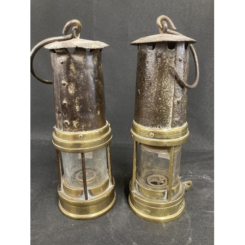 182 - Miners Safety Lamps: Late 19th cent. Evan Thomas & Williams, Aberdare, stamped 284 on the reservoir ... 