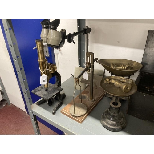 192 - The Mavis and John Wareham Collection: Scientific Instruments: 19th/20th cent. Leitz monocular brass... 