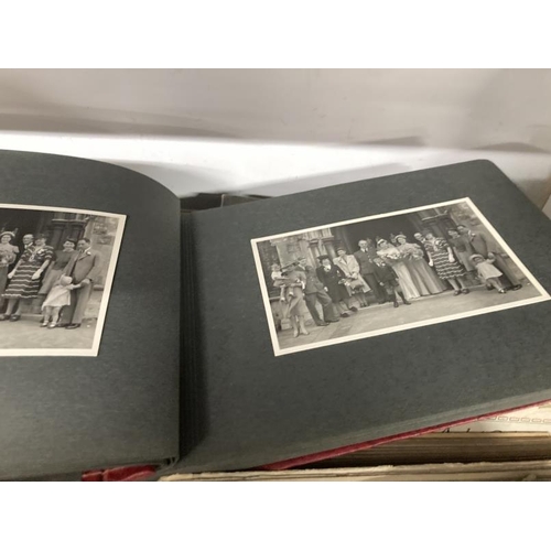 213 - Photographs: Collection of photographs in seven albums from late 19th to mid 20th cent. Plus a numbe... 