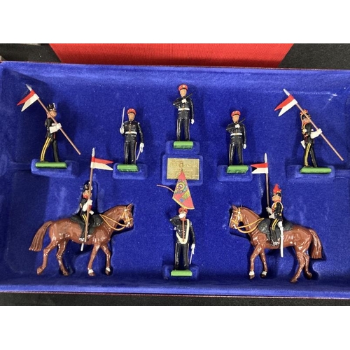 261 - Toys & Games: Hollow cast Britain's set 40191 9th Lancers Mounted Band (1 lancer missing), plus 5392... 