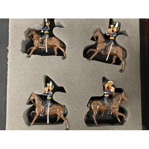 261 - Toys & Games: Hollow cast Britain's set 40191 9th Lancers Mounted Band (1 lancer missing), plus 5392... 