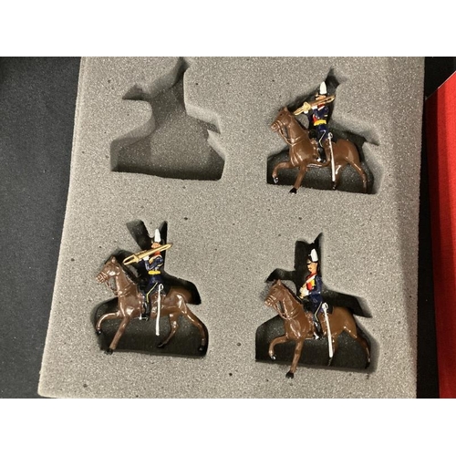 261 - Toys & Games: Hollow cast Britain's set 40191 9th Lancers Mounted Band (1 lancer missing), plus 5392... 