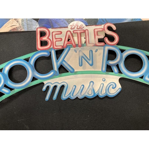 360 - Rock & Pop: Beatles boxed Rock 'n' Roll music mobile, reproduction Jerry Lee Lewis City Hall Sheffie... 