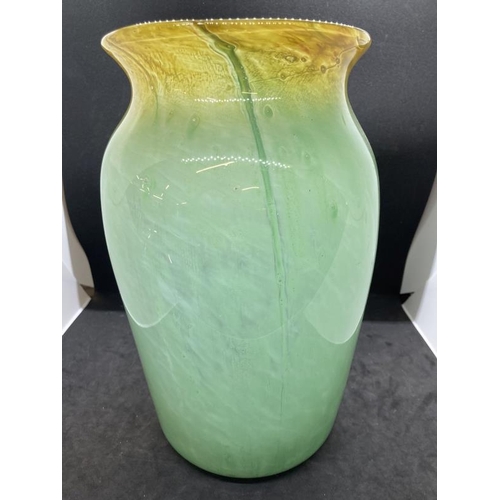 404 - The Mavis and John Wareham Collection: Gray-Stan tall vase, green rising to yellow baluster shape, s... 