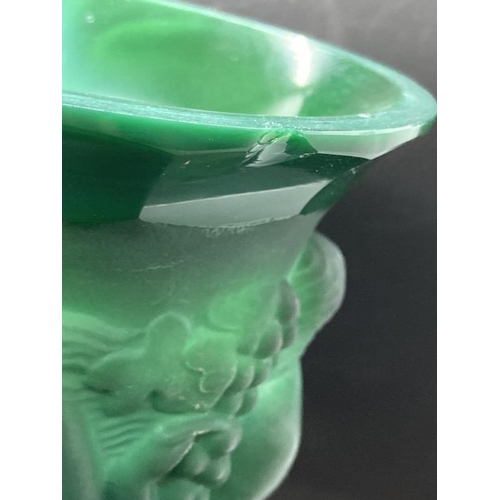 430 - The Mavis and John Wareham Collection: 20th cent. Hoffmann malachite art glass, nude nymph vases, a ... 