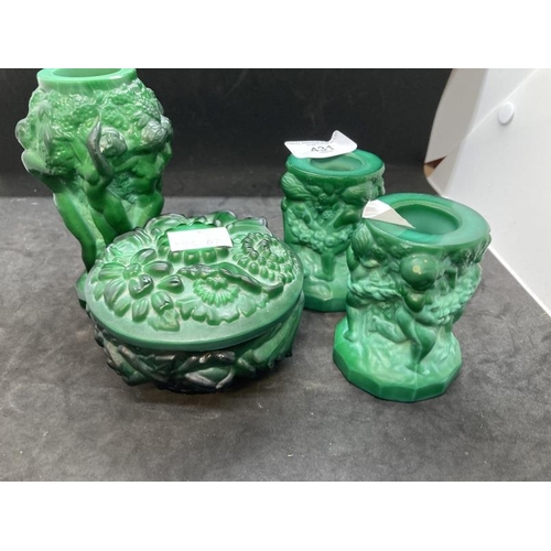 431 - The Mavis and John Wareham Collection: 20th cent. Hoffmann malachite art glass cherub vase, a pair. ... 