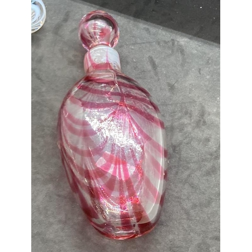 445 - Glass: Venetian banded pocket flask pink, plus one other, white. (2)