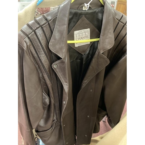 451 - The Mavis and John Wareham Collection: Fashion: Chantel leather jacket, dark brown, hip length, plea... 