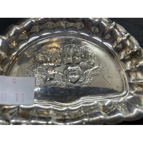 521 - Hallmarked Silver: Jewellery box in the form of a commode William Comyns (Rd No. 335671) London 1901... 