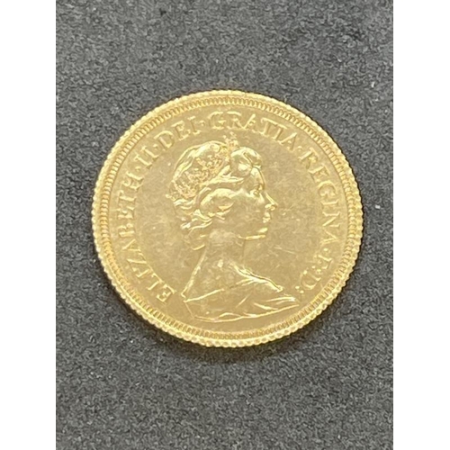 567 - Bullion gold coin 1979 Queen Elizabeth II sovereign. Weight 8g.